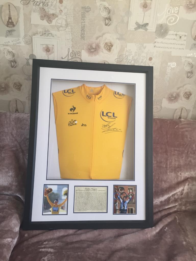 bradley wiggins signed jersey
